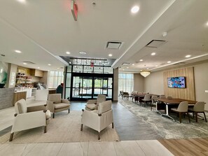 Lobby - Wyndham Garden Tampa Fairgrounds/Casino (Tampa)