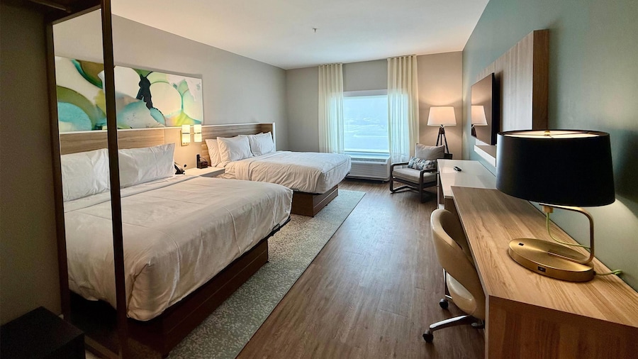 Wyndham Garden Tampa Fairgrounds/Casino