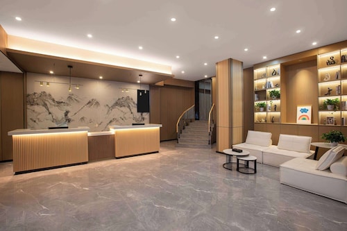 Days Inn By Wyndham Zunyi Conference Site