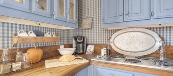 Charming French-Inspired Lakefront Cottage |Acres of Serenity and Scenic Beauty Perfect Getaway