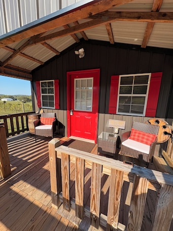 Terrace/patio. Peaceful Quiet Cozy Tiny Home W/Country Views. 20 min. to Downtown Bowling Green
