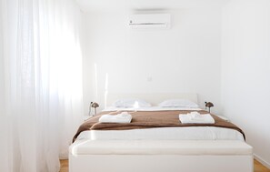 2 soverom, strykejern/-brett, wi-fi (inkludert) og sengetøy