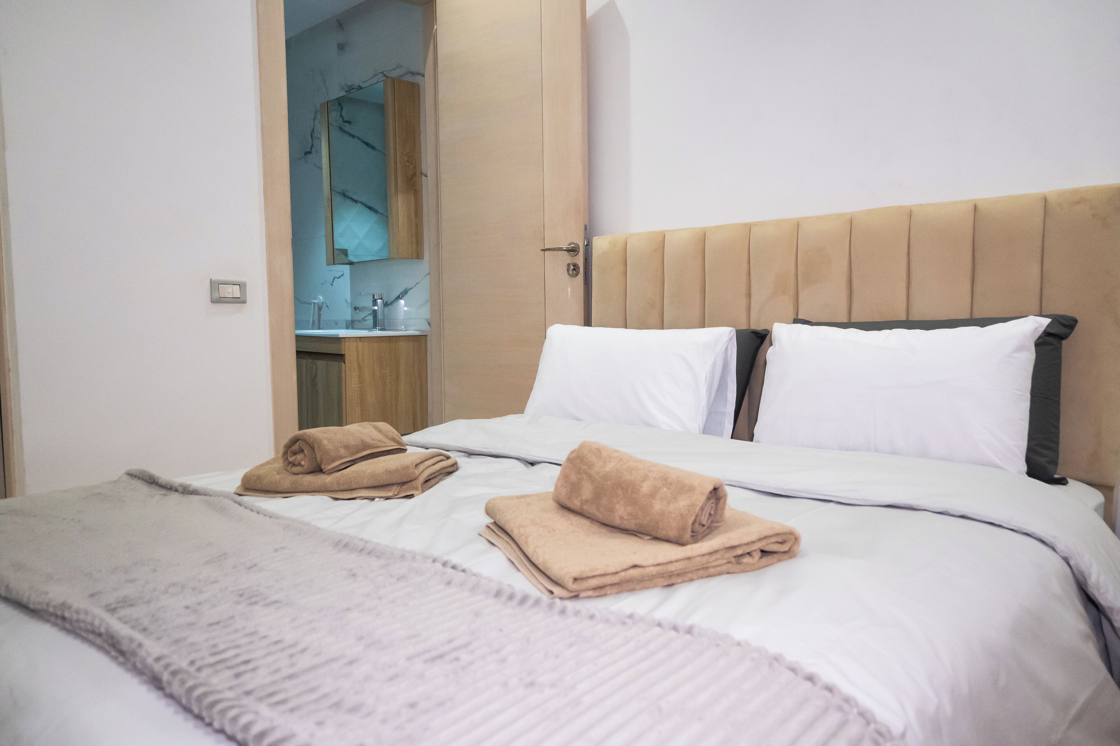 2 bedrooms, WiFi, bed sheets