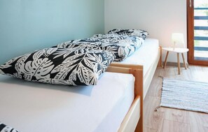 3 slaapkamers, een strijkplank/strijkijzer, gratis wifi