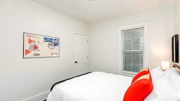 5 habitaciones, tabla de planchar con plancha, cuna de viaje y wifi