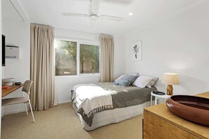 4 bedrooms, iron/ironing board, travel cot, WiFi