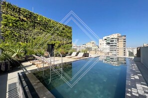Eenvoudige studio | Zwembad