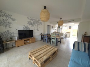 TV - 6-bed house near the ocean, 3 stars! (LIT ET MIXE)