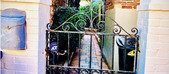 18th Century 4bdrm Luxury Historic Home in Downtown Annapolis 