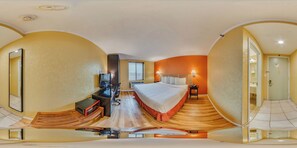 3 chambres, fer et planche à repasser, Wi-Fi, draps fournis