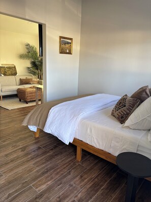 1 slaapkamer, een strijkplank/strijkijzer, wifi, beddengoed