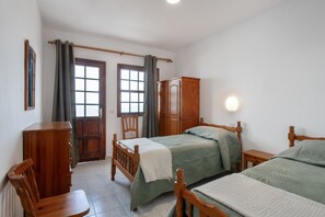 1 bedroom, free WiFi, bed sheets