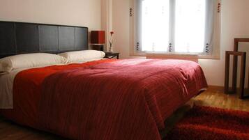 4 chambres, fer et planche Ă repasser, draps fournis