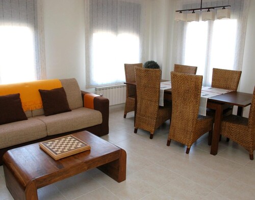 Apartment 'Caradenia' with Mountain View and Private Garden