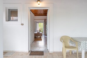 Interior - Studio Apartment 'Theodoros' with Shared Garden, Wi-Fi and Air Conditioning (Sidari)