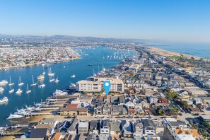 Marina - Balboa Neighborhood home by Fun Zone & Balboa Pier (Newport Beach)