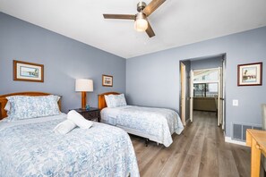 3 bedrooms, WiFi, bed sheets