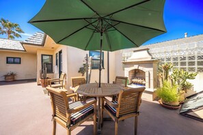 Outdoor dining