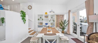 Quiet Newport Home w/ 2 Kings/Office/Walk to Ocean