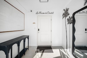 Interior - West Oceanfront Oasis 2 (Newport Beach)