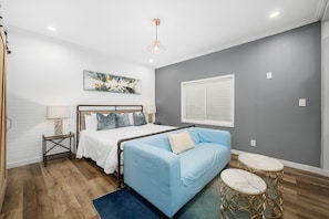 1 bedroom, iron/ironing board, free WiFi, bed sheets - West Oceanfront Oasis 3 (Newport Beach)