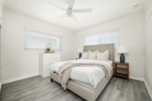 5 soverom, strykejern/-brett, reiseseng for barn og wi-fi (inkludert)