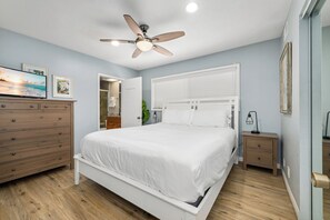 2 bedrooms, iron/ironing board, travel cot, free WiFi