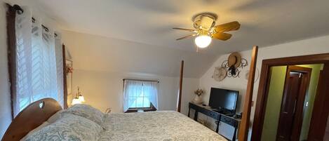 2 soverom, strykejern/-brett, wi-fi (inkludert) og sengetøy