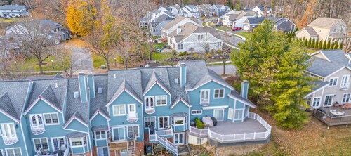 Relaxing Townhome with Resort-Style Amenities