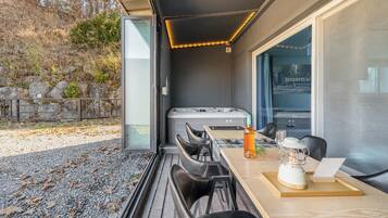 Basic Room, 1 Bedroom (Room 107 (Spa)) | 1 bedroom, free WiFi