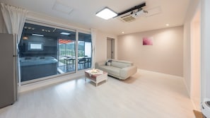 Basic Room, 1 Bedroom (Room 202 (Spa))