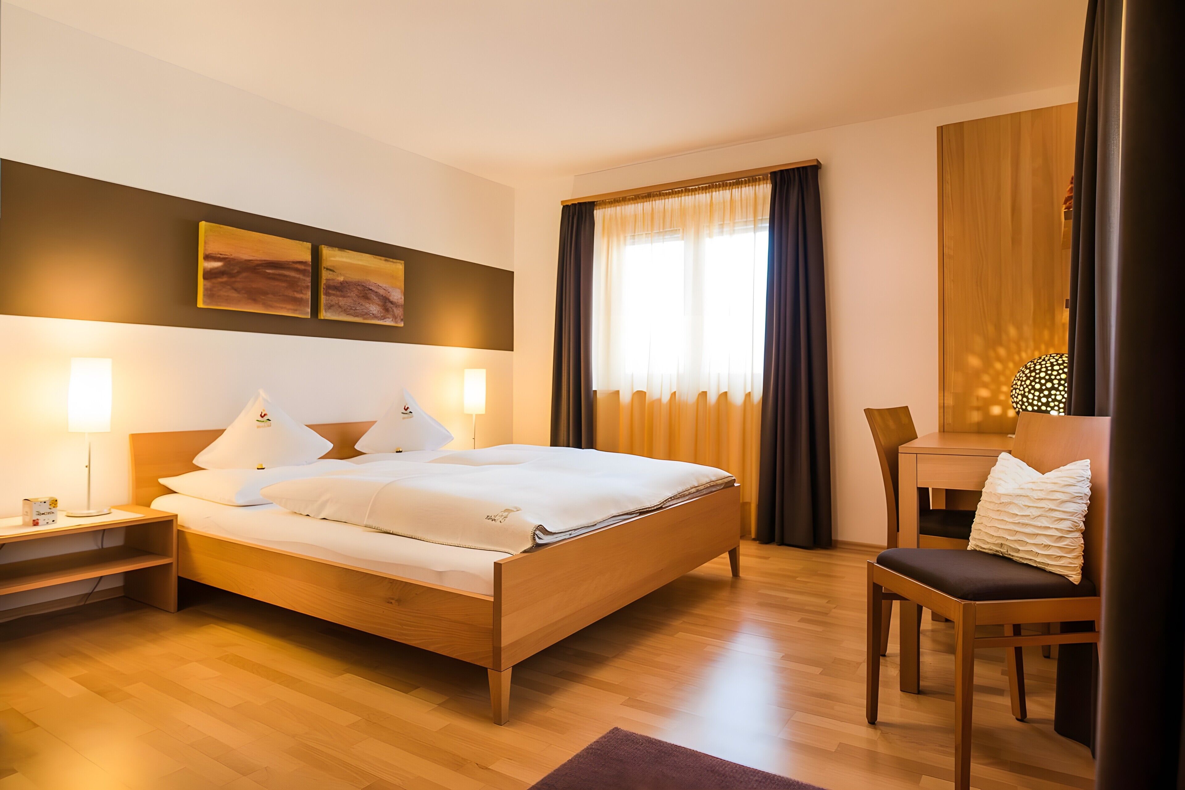 2 chambres, fer et planche à repasser, Wi-Fi gratuit, draps fournis