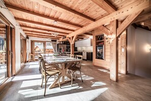 Dining - Chalet 'Heidi - Chatel' with Mountain View, Private Terrace and Wi-Fi (Châtel)