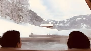 Bain à remous extérieur