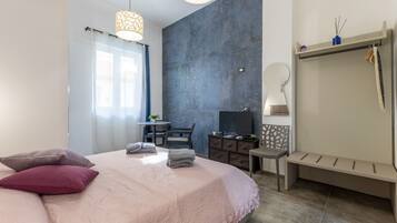 1 chambre, fer et planche Ă repasser, draps fournis