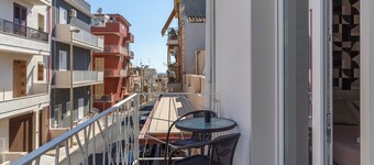 Holiday Home "La Dimora della Luna" with Sea View, Terrace and Wi-Fi