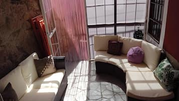 TV, fireplace, DVD player, stereo