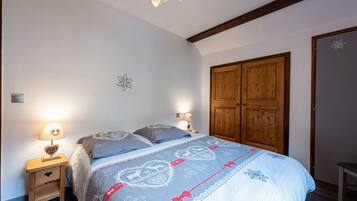 3 chambres, fer et planche Ă repasser, Wi-Fi gratuit, draps fournis