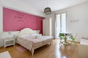 1 bedroom, free WiFi, bed sheets