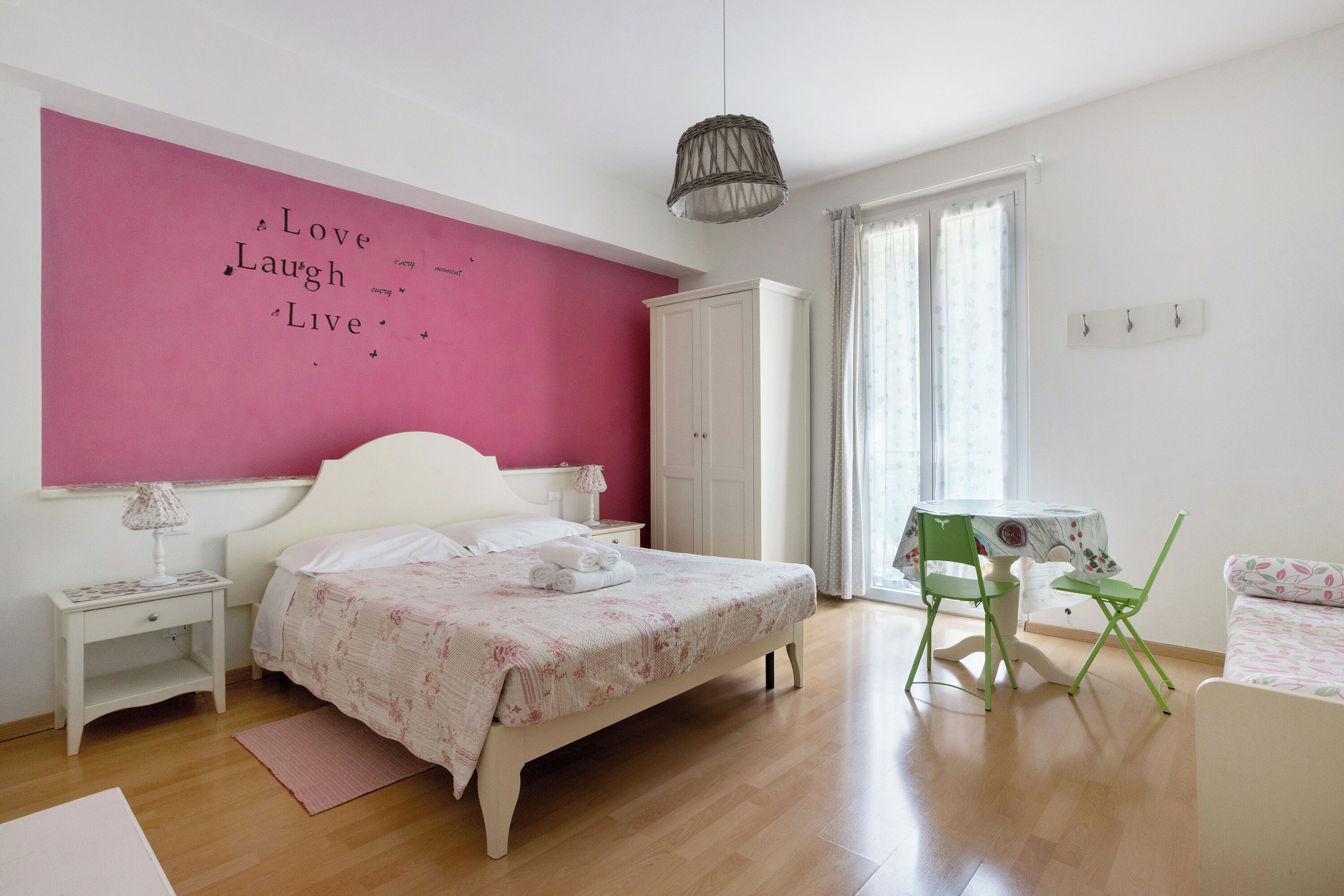 1 bedroom, free WiFi, bed sheets