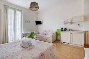 1 chambre, accès au Wi-Fi (inclus), literie fournie