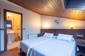 5 chambres, fer et planche à repasser, accès au Wi-Fi (inclus)