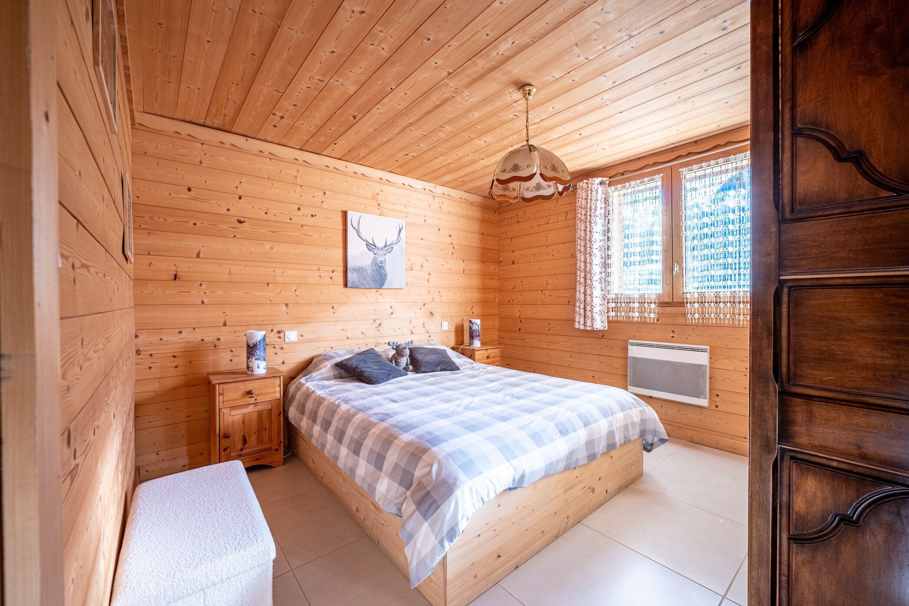 3 chambres, fer et planche à repasser, Wi-Fi gratuit, draps fournis