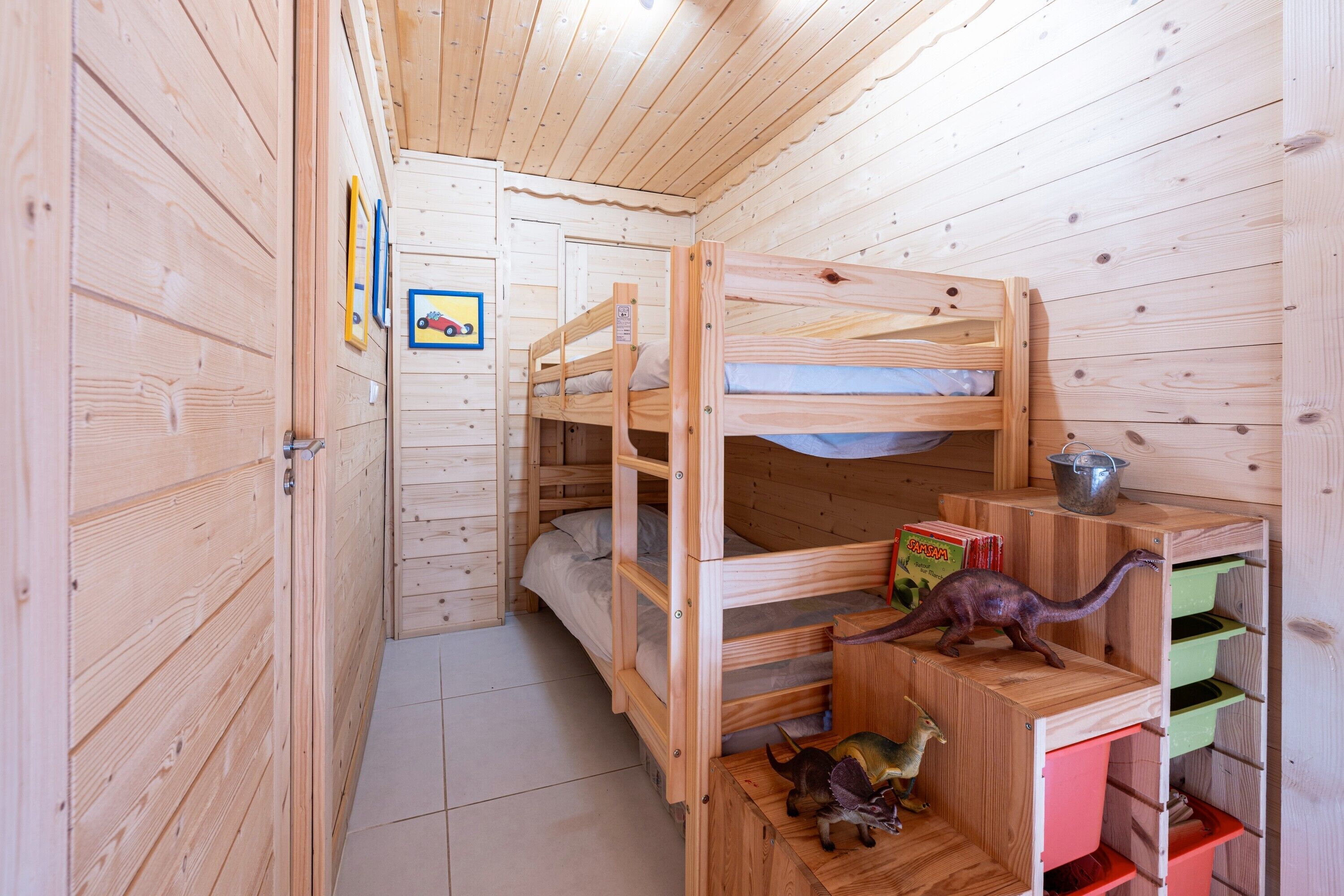 3 sovrum, strykjärn/strykbräda, gratis wi-fi och sängkläder