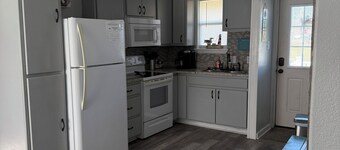 Sparrows Nest, charming 1-bdrm house in Rockport close to downtown and the water