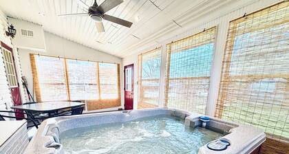 Full basement apartment quiet comfy 1-bedroom with Hot tub and fireplace