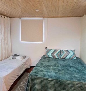 1 bedroom, free WiFi, bed sheets