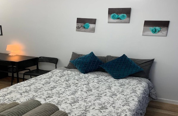 1 bedroom, iron/ironing board, WiFi, bed sheets