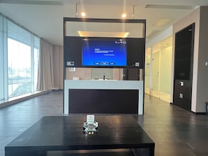 Presidential Suite, Non Smoking