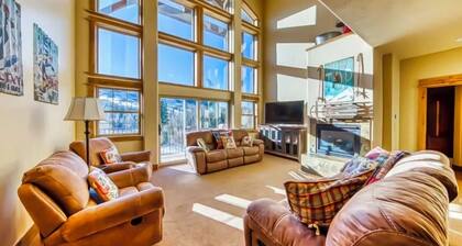 Spacious condo with a beautiful view and lots to do in Brian Head UT.